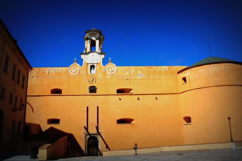 La CASA VISTA MARE au cœur de la citadelle 4 eme étage 6 place Guasco, 20200 Bastia