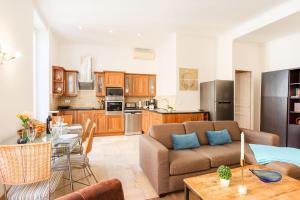 Appartement La Citta Vecchia AP2021 by Riviera Holiday Homes DE LA REPUBLIQUE 2 06230 Villefranche-sur-Mer Provence-Alpes-Côte d\'Azur