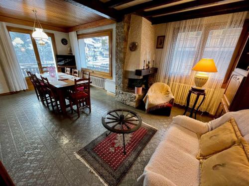 Appartement Appartement La Clusaz, 4 pièces, 6 personnes - FR-1-459-208 320 route du Col des Aravis La Clusaz