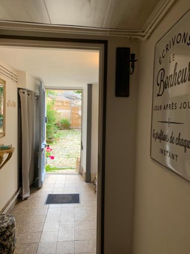 La Cour Pavée, T2 lumineux, cosy, confort 55 m2