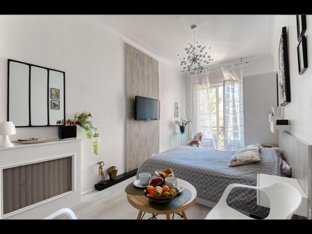 Appartement La Croisette - Superbe studio au mythique Palais Miramar 65 Boulevard de la Croisette 06400 Cannes