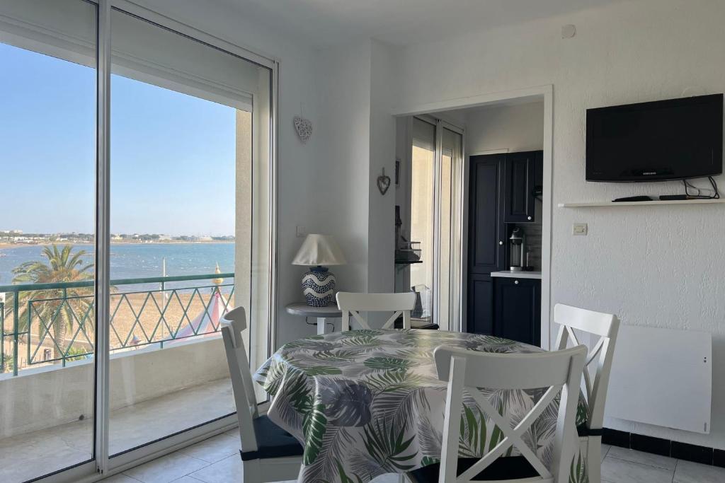 Appartement La Croix du Sud 2 2 rue des algues 30240 Le Grau-du-Roi