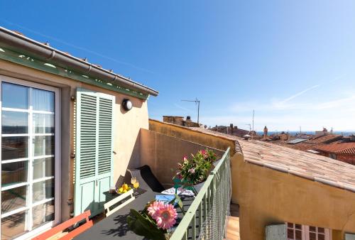 LA CROIX - F3, TERRASSE VUE PANORAMIQUE, VIEUX-NICE Old town and terrace