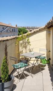 La Dolce Vita Nîmoise Terrasse 100 m des Arènes