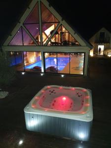 La Fontaine - Spa/Piscine - Luxe - Rêve au Mans