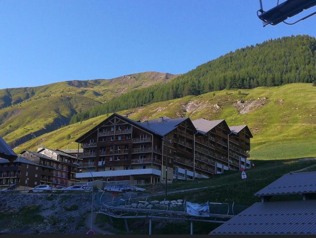 La Foux d Allos Les Cimes 615 La Sestrière, 04260 Allos