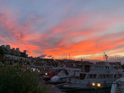 LA GALIOTTE SUR LE GOLFE DE ST TROPEZ