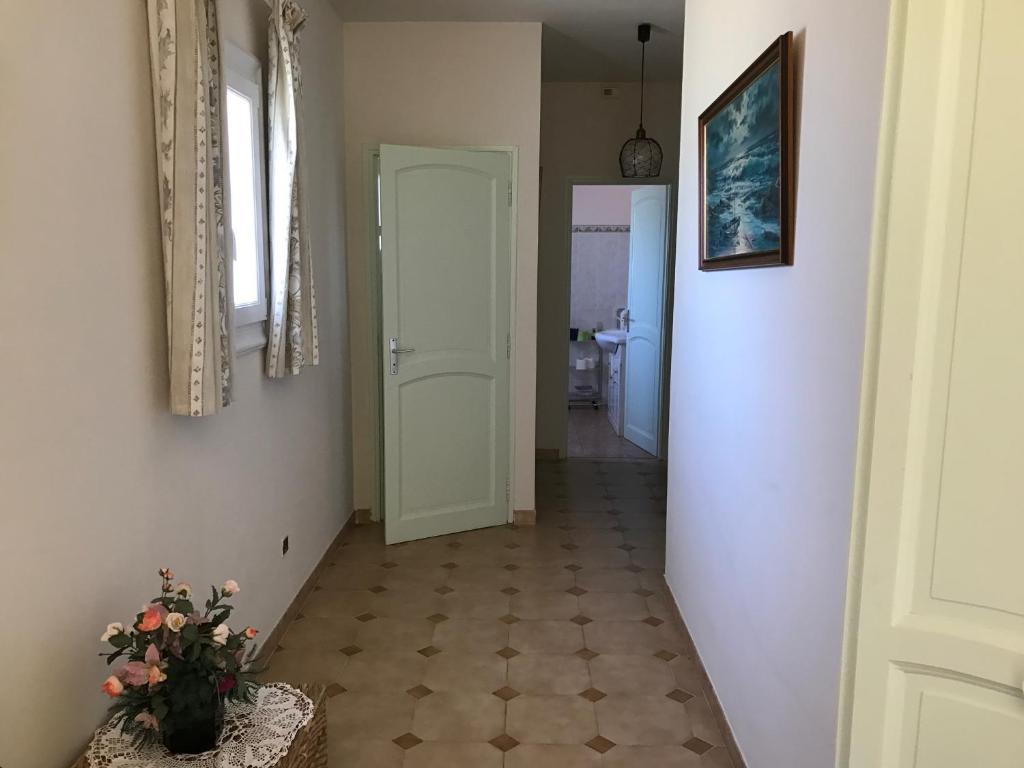 La Garde : joli studio dans résidence 83130 La Garde