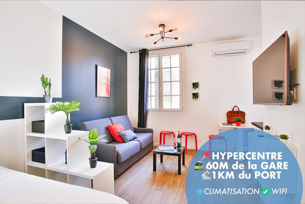 Appartement La Gare Hypercentre- Grand T1 Balcon - Clim - Wifi - La Porte Bleue 1 La porte 1 au 2ième étages avec ascenseur 6 Boulevard Pierre Toesca 83000 Toulon