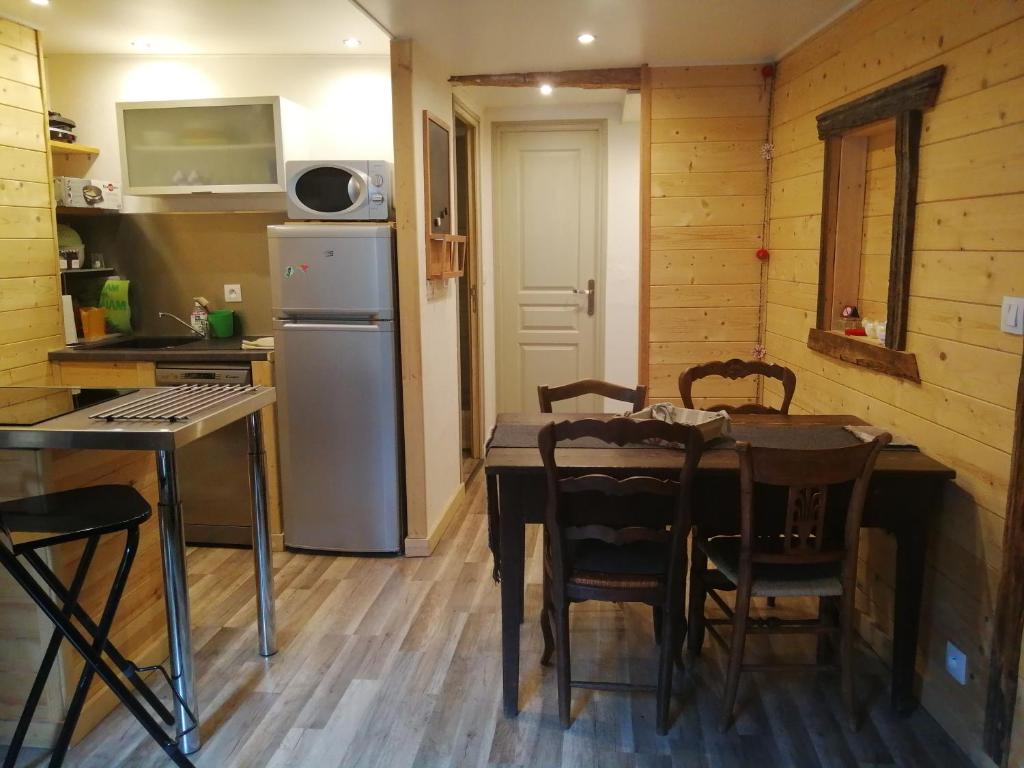 Appartement la gilberte 28 Rue Droite 06660 Saint-Étienne-de-Tinée