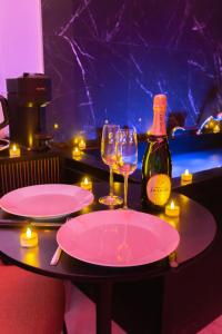 La Golden Room
