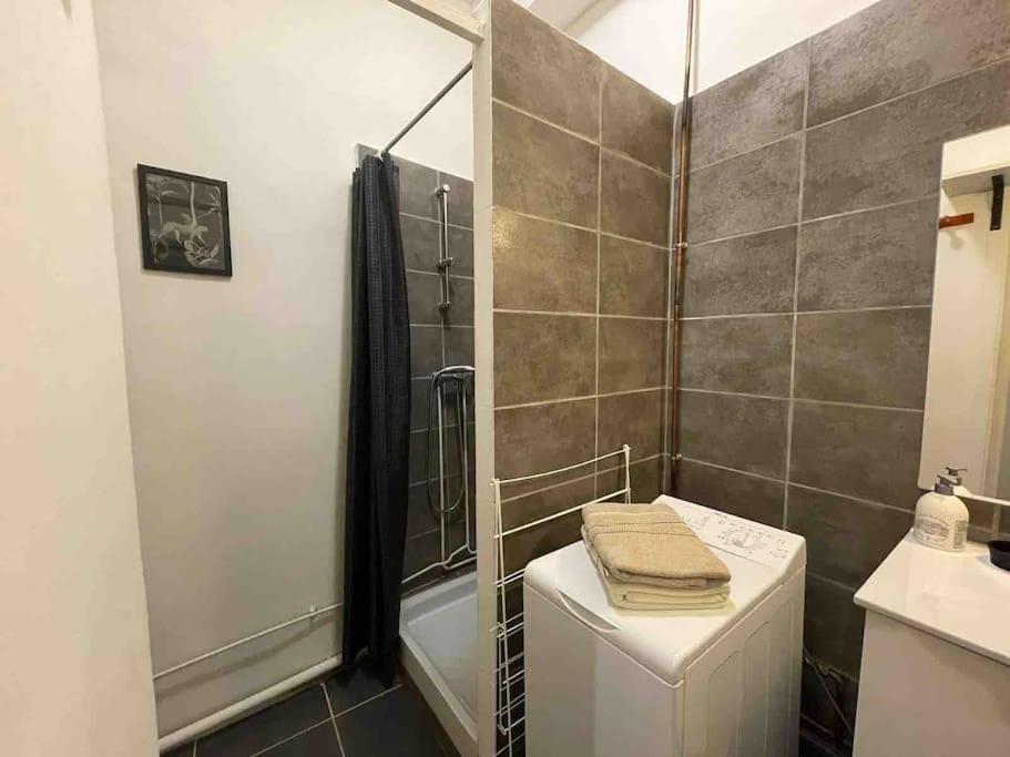 LA GRANDE COTE 99 Montée de la Grande-Côte, 69001 Lyon