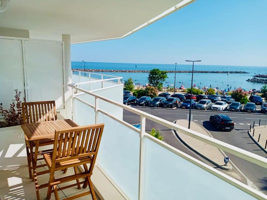 ''La Joie des Sables'' Appartement Front de Mer, parking et terrasse 66 Corniche de Neuburg, 34200 Sète