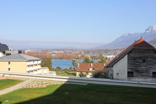 La Jolie Vue - garage et balcon à deux pas du centre