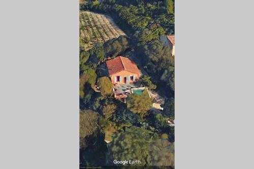 La Jovine Sur les hauteurs de cassis ( T2 55m²)