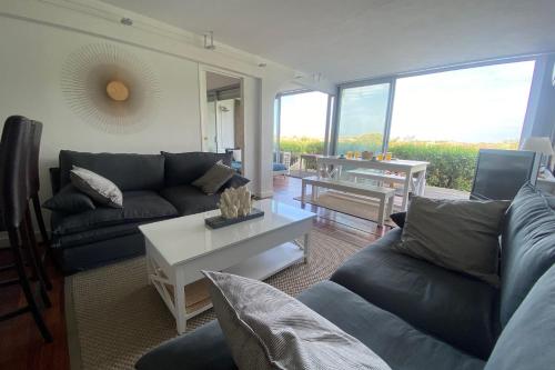 La Lagune - terrace and parking