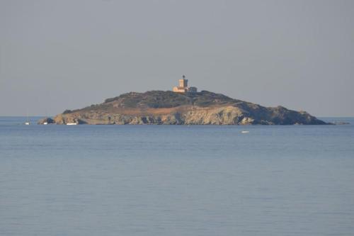 La Licorne: T3 rénové vue mer, plage à pied