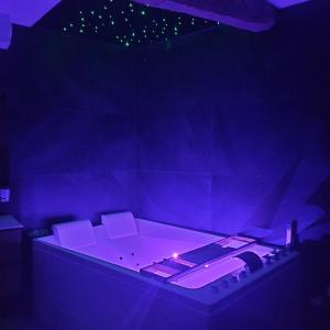 La loveroom bdsm grassoise \