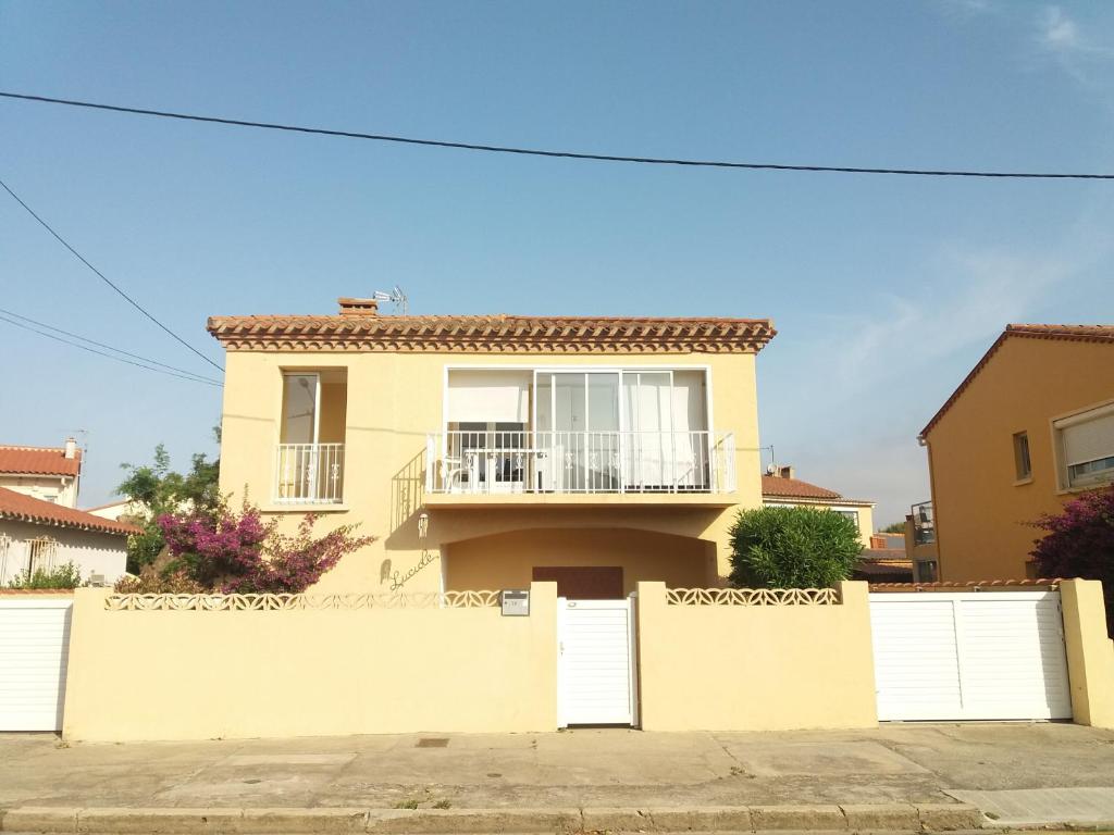 La Luciole 16 Avenue Edmond Gratia, 66140 Canet-en-Roussillon