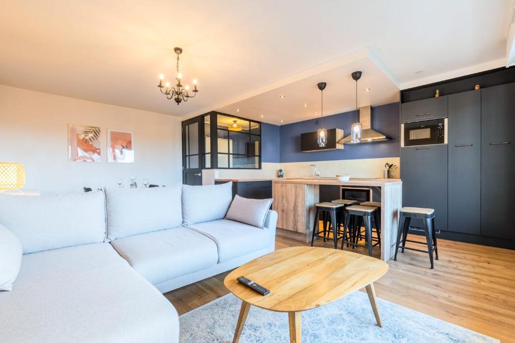 Appartement La Madeleine - Superb apartment for 4 parking ! 1 Rue de Flandre 59110 La Madeleine