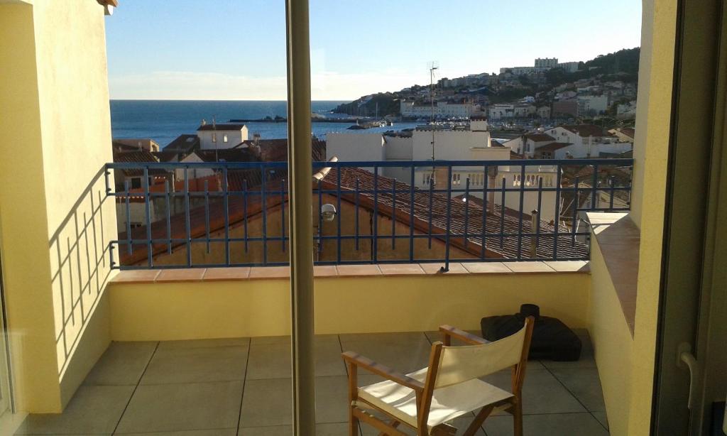 Appartement La Maison Bleue 2ème et 3ème étage 38 Rue Jean Bart 66650 Banyuls-sur-Mer