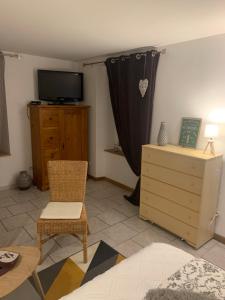 Appartement la maison bleue appart 1 11 Rue de l'Avrimont 88800 Remoncourt Lorraine