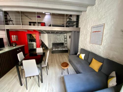 La Maison d'Alix, à l'intérieur de la Cité médiévale!