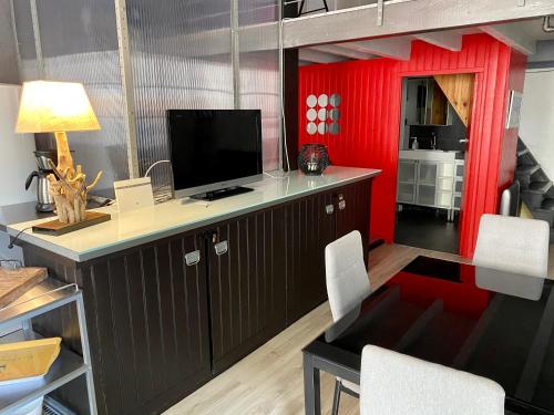 La Maison d'Alix, à l'intérieur de la Cité médiévale!