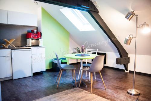 La maison de Léon apartments - studio