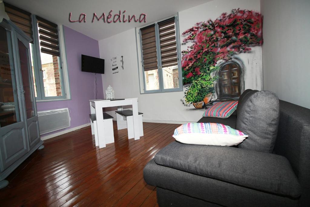 Appartement LA MEDINA 1 Rue du Général de Gaulle 02800 La Fère