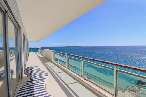 LA MER Breathtaking sea view luxurious design apartment
