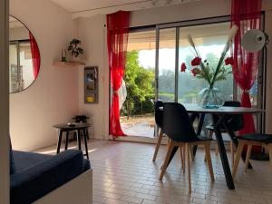 La Mer et la Plage au bout du parc Appartement 4 couchages avec jardin
