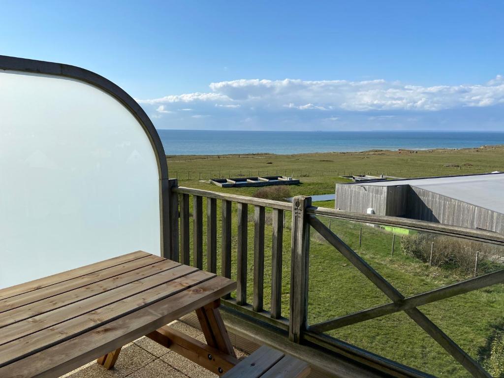 La mer vue d'en haut , duplex à la naturelle sur la côte d'opale appt 124 , 2eme étage 89 Avenue François Mitterrand, 62930 Wimereux
