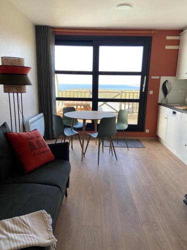 La mer vue d'en haut , duplex à la naturelle sur la côte d'opale