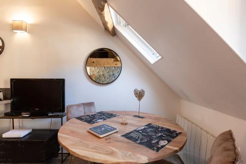 La Mezzanine d'Au Sans Pareil- Cosy appartement city center Honfleur