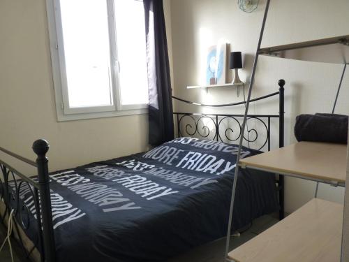 La N°5, studette cosy avec parking gratuit