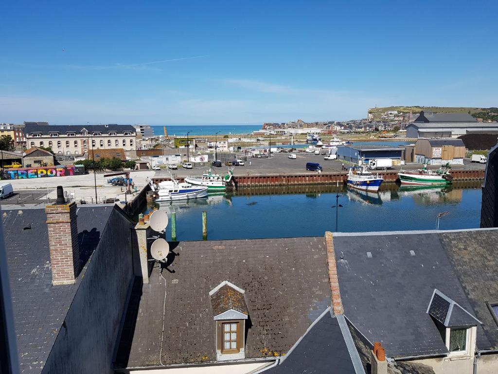 Appartement La Nacelle, classée 3 étoiles, vue dégagée port et mer 19 Rue du Docteur Pépin 76470 Le Tréport