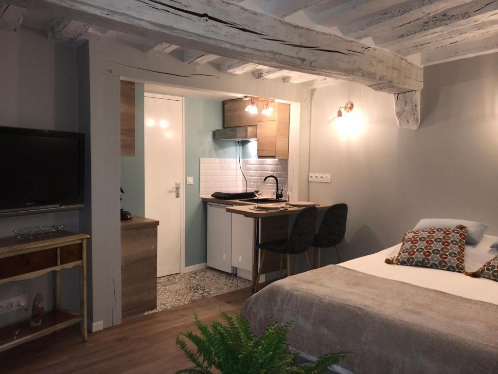 Appartement La P'tite Grise - Studio Cosy centre Honfleur 15 Rue Haute 14600 Honfleur