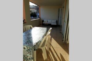 La palmeraie - appartement tout équipé - grande terrasse vue mer - piscine