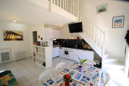 LA PAREE D'EAU A305 - Appartement 5 personnes - Terrasse Jardin Piscine