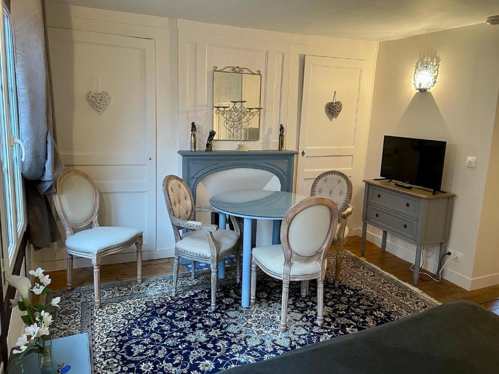 Appartement LA PARENTHÈSE DU CAPUCIN 28 rue du capucin 14600 Honfleur