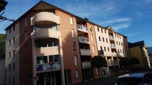 La Part du Lion - T1 rénové de 28 m2 pour 4 pers max - Terrasse avec vue calme et Parking - Résidence Foch - LOURDES Mairie
