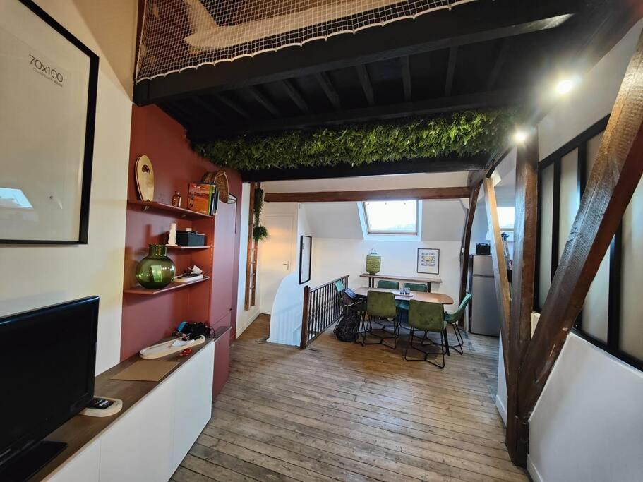 La passerelle, duplex atypique de charme 73 Rue Carnot, 62930 Wimereux