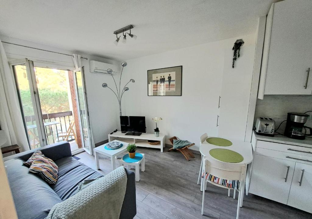 Appartement La Pause Catalane, magnifique T2 pour 2 personnes 2 Rue de Theza 66100 Perpignan