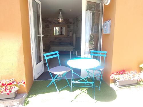 LA PAUSE studio sur le quai Maupassant à Fécamp