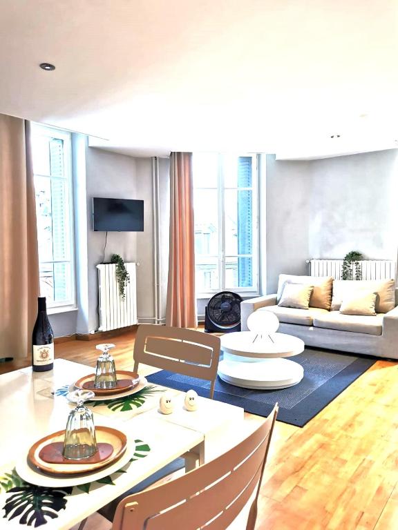 Appartement La Perle - Grand Studio Hyper Centre Touristique 23 Rue Sommeiller 74000 Annecy