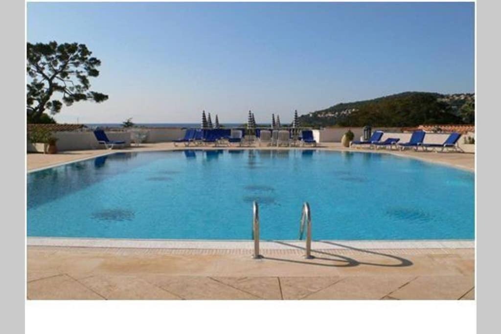 Appartement La Petite Cachette - Pool and 150m to the beach Apartment 314 Pierre et Vacances. 130 Avenue de l'Ange Gardien 06230 Villefranche-sur-Mer