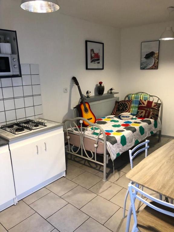 La petite chambre sympa de Cindy 57 Rue de Lorraine, 02500 Hirson