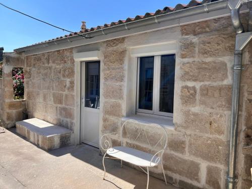 La petite grange - Unique, 5mn gare SNCF, 2 mn hyper centre, WIFI-Netflix