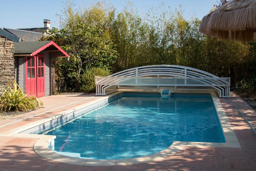 Appartement La petite Musardiere avec piscine aux Garennes sur Loire 3 Rue Saint-Almand 49320 Saint-Jean-des-Mauvrets